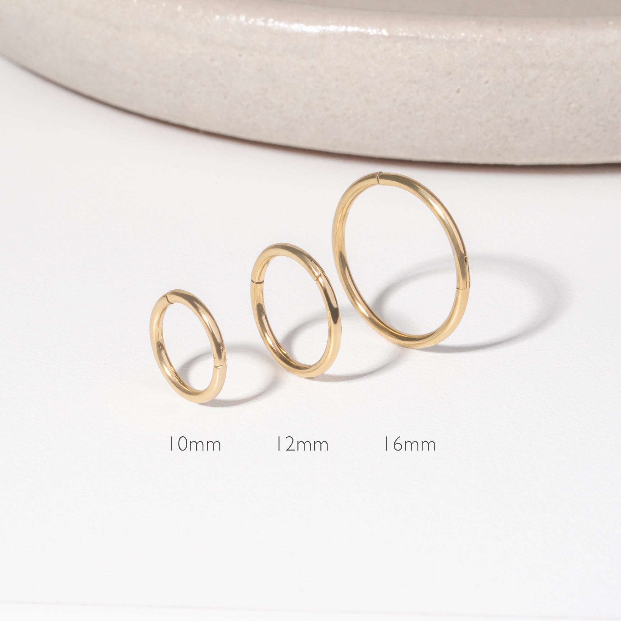 Anneaux 12 mm minces ne ternit pas acier inoxydable couleur or MIA